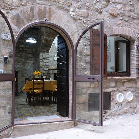 Joy'S Nest Appartement Todi Buitenkant foto