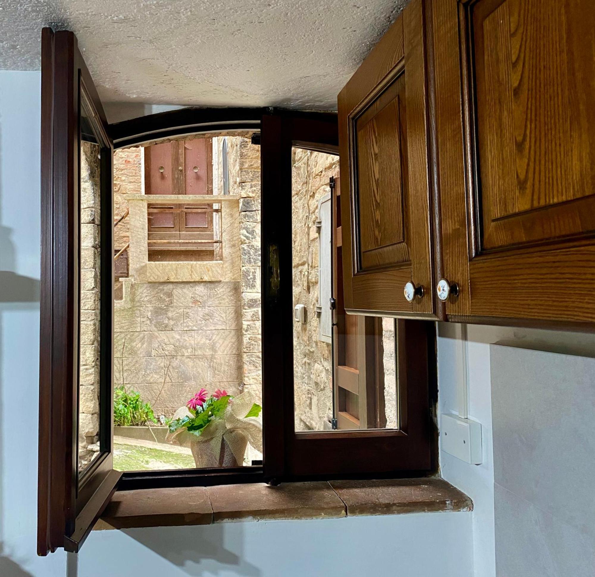 Joy'S Nest Appartement Todi Buitenkant foto